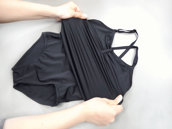 レオタードの横の伸縮性